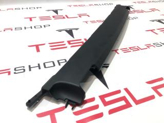 Накладка проема подъемной задней двери Tesla Model X 1 поколение 2019, 1105132-00-E