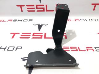 Кронштейн крепления защиты днища Tesla Model X 1 поколение 2019, 1073232-00-B