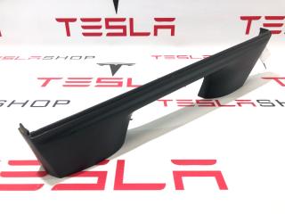 Накладка декоративная основания сидений 1-го ряда Tesla Model X 1 поколение 2019, 1100674-00-D