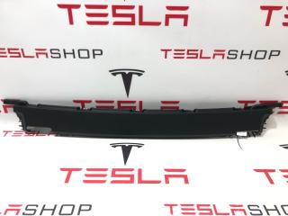 Накладка проема подъемной задней двери Tesla Model X 1 поколение 2019, 1105135-00-E