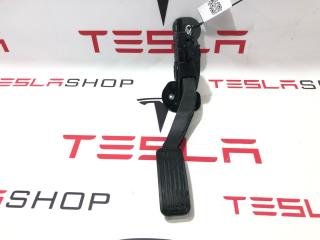 педаль Tesla Model X 1 поколение 2019, 1005307-00-A, 9F836-AA