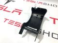 Накладка петли подъемной задней двери Tesla Model X 1 поколение 2019, 1047074-00-G - фото №4