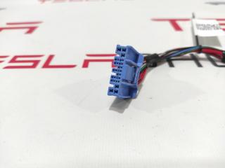 разъем (фишка) проводки Tesla Model X 1 поколение 2019, 3072447-02-C, 1135152-60-A, 2135152-81-C