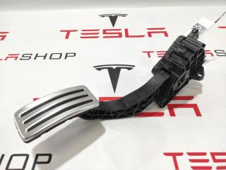 педаль Tesla Model X 1 поколение [рестайлинг] 2022, 1620691-00-E