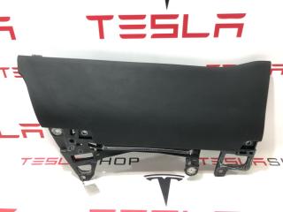 Накладка пластиковая под рулевой колонкой Tesla Model X 1 поколение [рестайлинг] 2022, 1622161-00-E