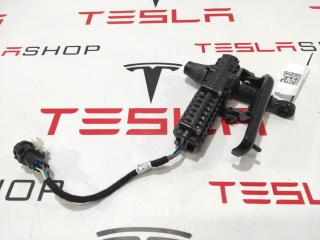 Привод открытия двери Tesla Model X 1 поколение [рестайлинг] 2022, 1501096-00-C