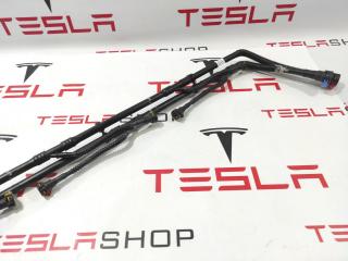 Шланги охлаждающей жидкости Tesla Model S 1 поколение 2015, 1002048-00-C