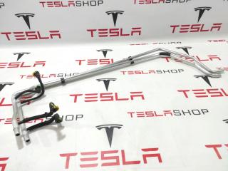 Патрубок охлаждения основной батареи Tesla Model S 1 поколение 2016, 1028616-00-A