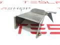 Кронштейн крепления крышки вентиляции основной батареи Tesla Model S 1 поколение 2015, 6010488-00-C - фото №2