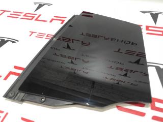 форточка задняя левая Tesla Model X 1 поколение [рестайлинг] 2022, 1055275-00-G, 1055275-97-G