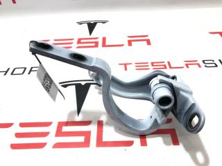 Петля подъемной задней двери Tesla Model X 1 поколение [рестайлинг] 2022, 1037844-00-M