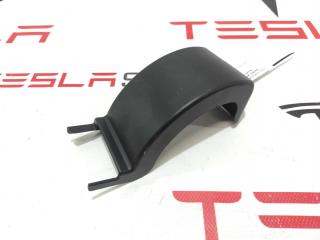 Накладка петли подъемной задней двери Tesla Model X 1 поколение [рестайлинг] 2022, 1047075-00-G