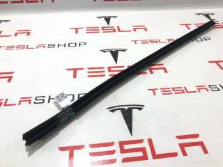 Уплотнитель стекла Tesla Model X 1 поколение [рестайлинг] 2022, 1032179-00-C, 1483693-00-A
