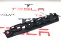 Кронштейн накладки, проема подъемной задней двери Tesla Model X 1 поколение [рестайлинг] 2022, 1059182-00-B, 1059183-00-B - фото №3