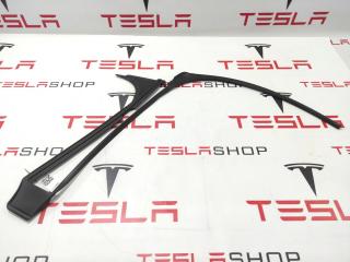 Уплотнитель стойки B наружной Tesla Model X 1 поколение [рестайлинг] 2022, 1521802-00-A
