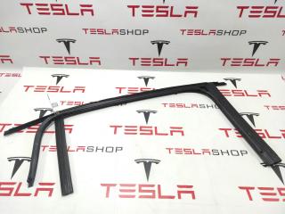 Уплотнитель стекла подъемной задней двери Tesla Model X 1 поколение [рестайлинг] 2022, 1484041-00-B
