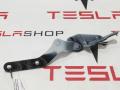 Петля амортизаторов подъемной задней двери Tesla Model X 1 поколение [рестайлинг] 2022, 1032667-00-L - фото №2