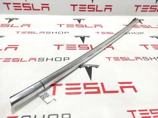 молдинг двери задней правой Tesla Model 3 1 поколение 2020, 1080748-00-I