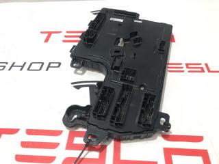 Блок управления BCM (Body Control Module) Tesla Model 3 1 поколение 2018, 1078673-90-H