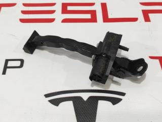 ограничитель открывания двери задней Tesla Model 3 1 поколение 2020, 1089509-00-B