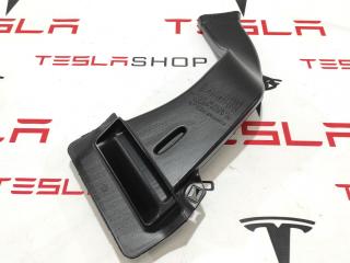 Воздуховод обогрева 2-го ряда сидений Tesla Model 3 1 поколение 2020, 1092166-00-A
