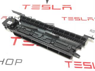 Воздуховод центральной панели Tesla Model 3 1 поколение 2020, 1083320-00-F, 2080547-00-X, 1135554-00-A