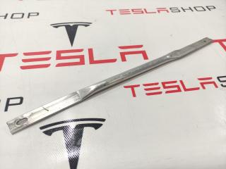 Трубка усиления алюминиевая (телевизора) Tesla Model S 1 поколение [рестайлинг] 2018, 1038910-00-B