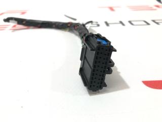 разъем (фишка) проводки Tesla Model X 1 поколение [рестайлинг] 2022, 1552578-90-C