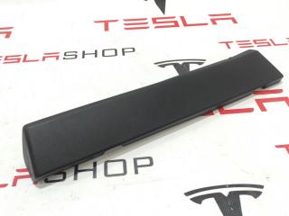 Накладка нижняя бардачка Tesla Model S 1 поколение [рестайлинг] 2018, 1002301-14-B