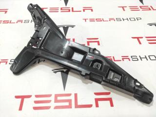 Кронштейн внутренний стойки C Tesla Model S 1 поколение [рестайлинг] 2018, 1009273-00-F