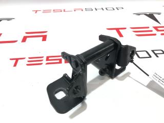 петля двери Tesla Model X 1 поколение 2019, 1045536-00-H