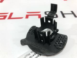 Кронштейн крепления парктроника Tesla Model 3 1 поколение 2020, 1088444-00-B