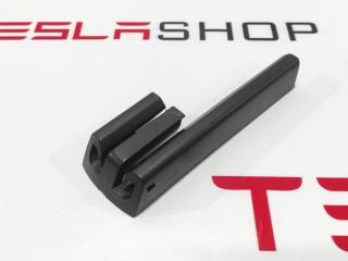 Заглушка салазки сиденья Tesla Model S 1 поколение [рестайлинг] 2018, 1008387-00-C, 1031675-00-A
