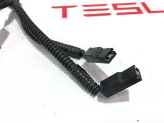 разъем (фишка) проводки Tesla Model X 1 поколение 2017, 1046132-00-B