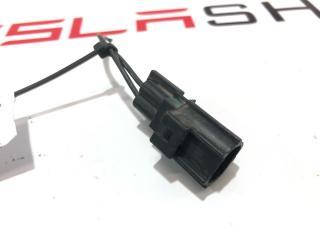 разъем (фишка) проводки Tesla Model X 1 поколение 2017, 1046132-00-B