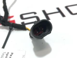 разъем (фишка) проводки Tesla Model X 1 поколение 2017, 1046132-00-B