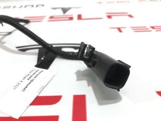 разъем (фишка) проводки Tesla Model X 1 поколение 2017, 1046132-00-B