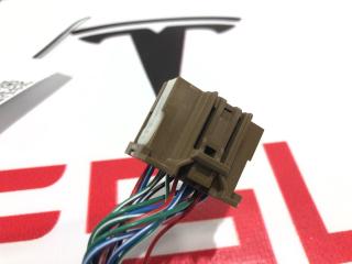 разъем (фишка) проводки Tesla Model X 1 поколение 2017, 2032438-01-A, 1046132-00-B