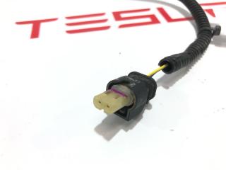 разъем (фишка) проводки Tesla Model X 1 поколение 2017, 2032438-01-A, 1046132-00-B