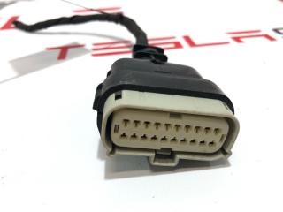 разъем (фишка) проводки Tesla Model X 1 поколение 2017, 2032438-01-A, 1046132-00-B
