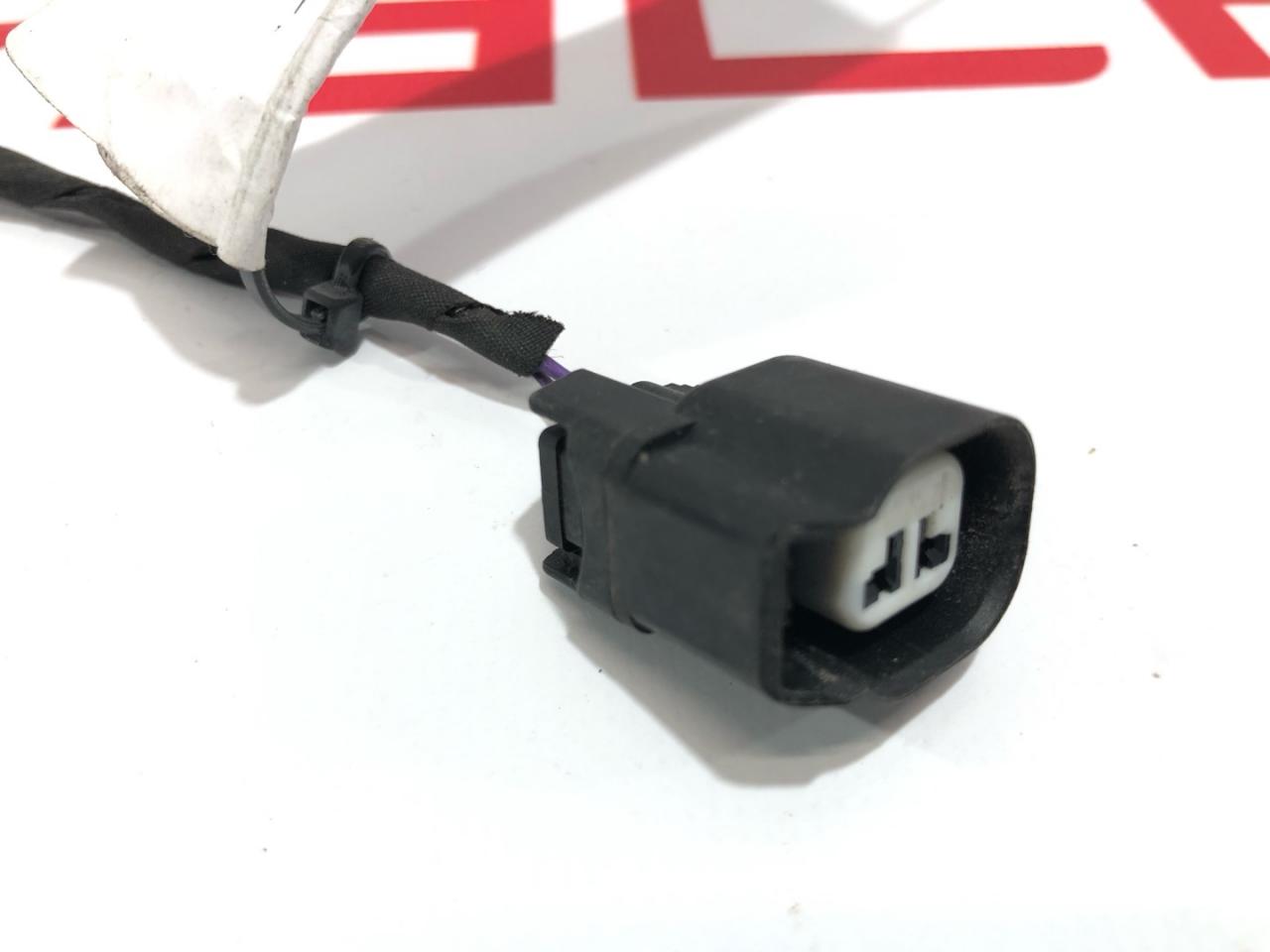 разъем (фишка) проводки Tesla Model X 1 поколение 2017, 2032438-01-A, 1046132-00-B - фото №1