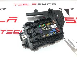 Блок предохранителей салона фронтальный Tesla Model S 1 поколение [рестайлинг] 2018, 1094409-00-E