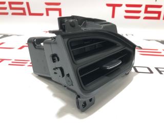 Воздуховод центральной панели (пассажирский) Tesla Model S 1 поколение [рестайлинг] 2018, 1096879-00-A, 1061733-00-B, 6007628-00-C
