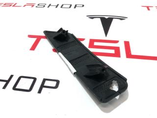 Кронштейн крепления фары противотуманной левой Tesla Model S 1 поколение (2012 - 2016), 1059979-00-B