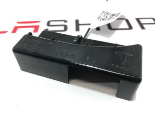 крепление бампера Tesla Model S 1 поколение (2012 - 2016), 1042974-00-A