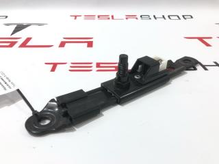 механизм регулировки положения ремня безопасности Tesla Model X 1 поколение 2017, 1036735-00-C