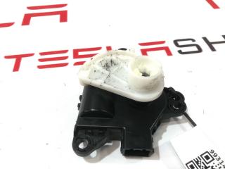 Сервопривод температуры пассажира (печки) Tesla Model X 1 поколение 2017, 1116133-00-A, 6008243, D267-AP9AA02