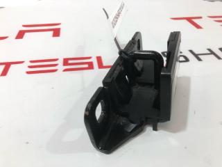 Петля замка двери Tesla Model X 1 поколение 2017, 1033836-00-G