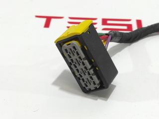 разъем (фишка) проводки Tesla Model X 1 поколение [рестайлинг] 2022, 1552584-00-C