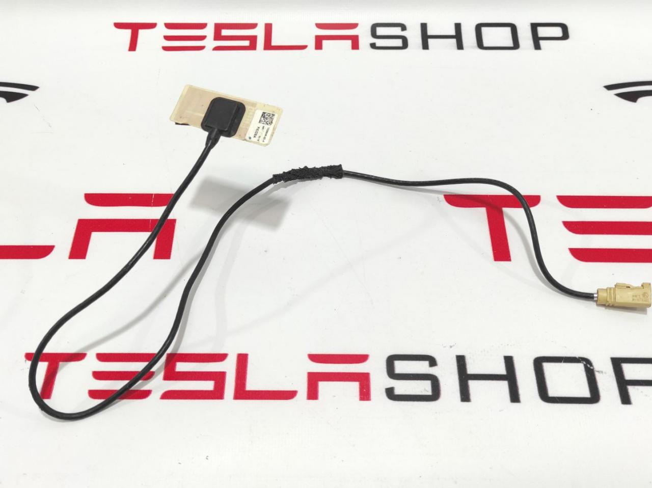 Антенна WI-FI Tesla Model S 1 поколение 2016, 1028948-00-A - фото №1